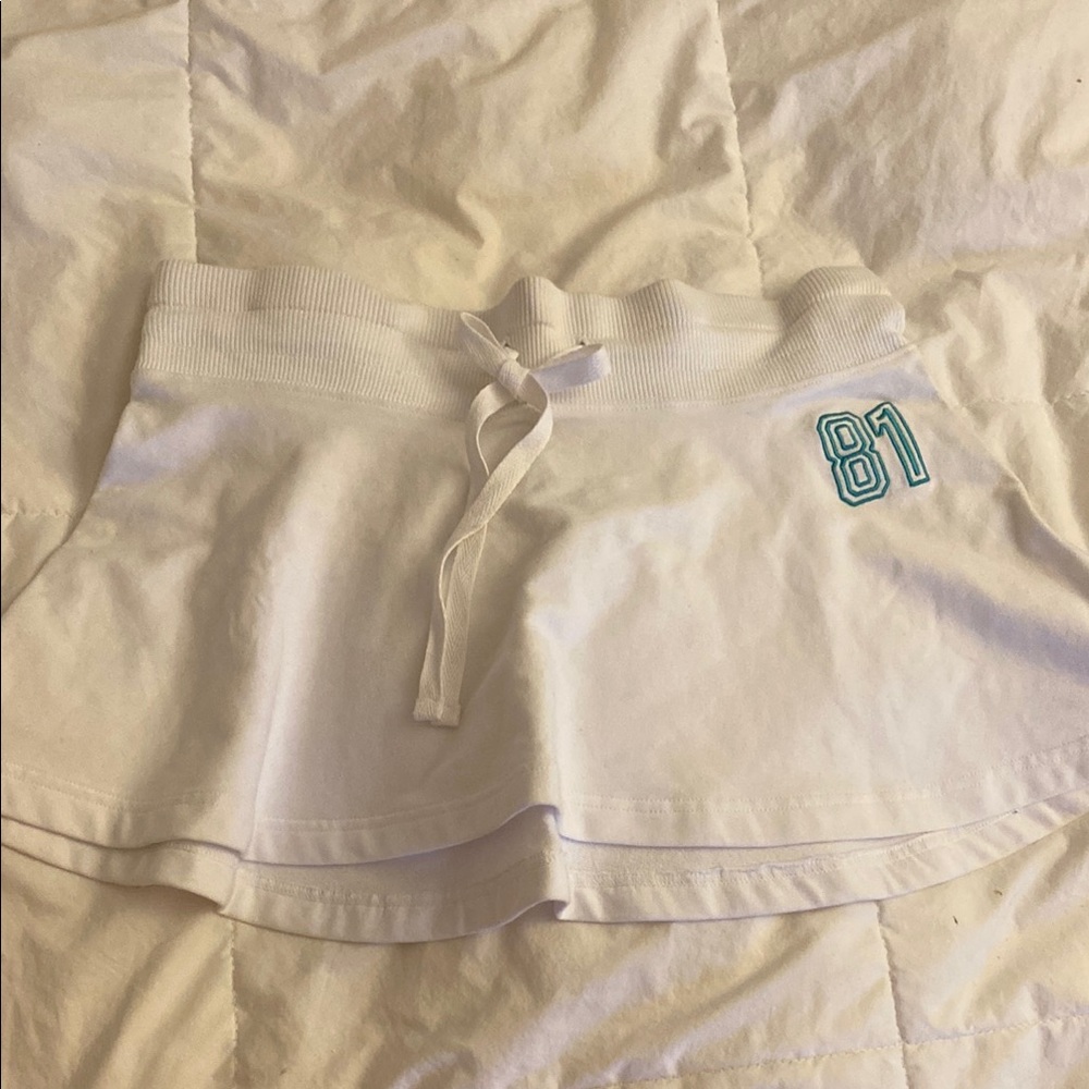 Vintage Guess White Mini Skirt with Blue 81 Patch